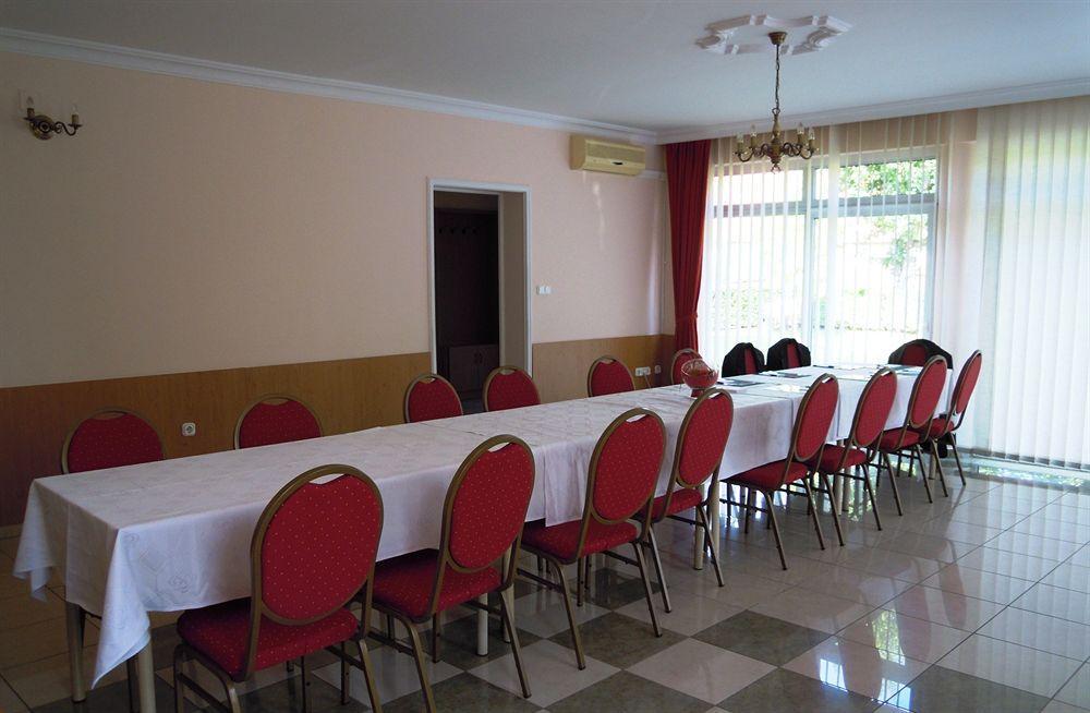 Platan Hotel Debrecín Exteriér fotografie
